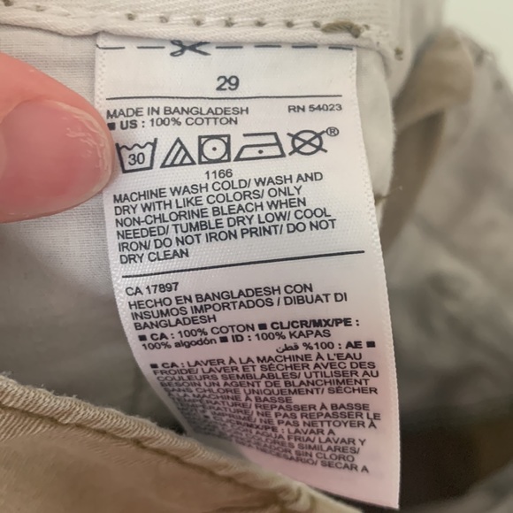 Old Navy Lived-In Straight Shorts - Picture 6 of 6